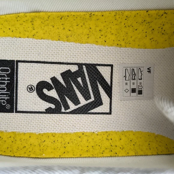 Vans - Picture 6 of 6